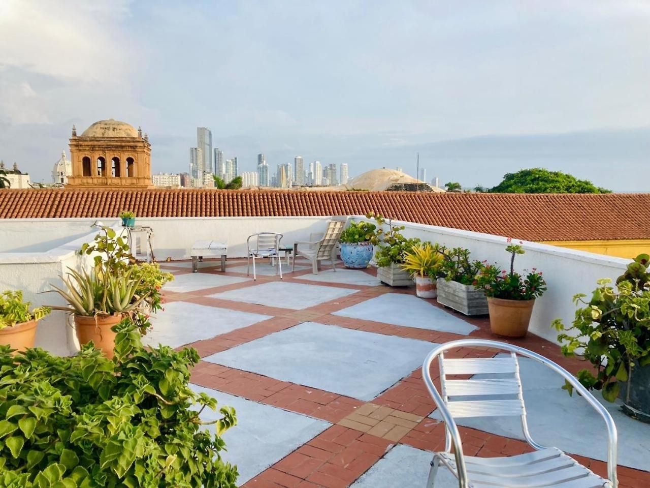 - Stunning Location In Walled Apartamento Cartagena