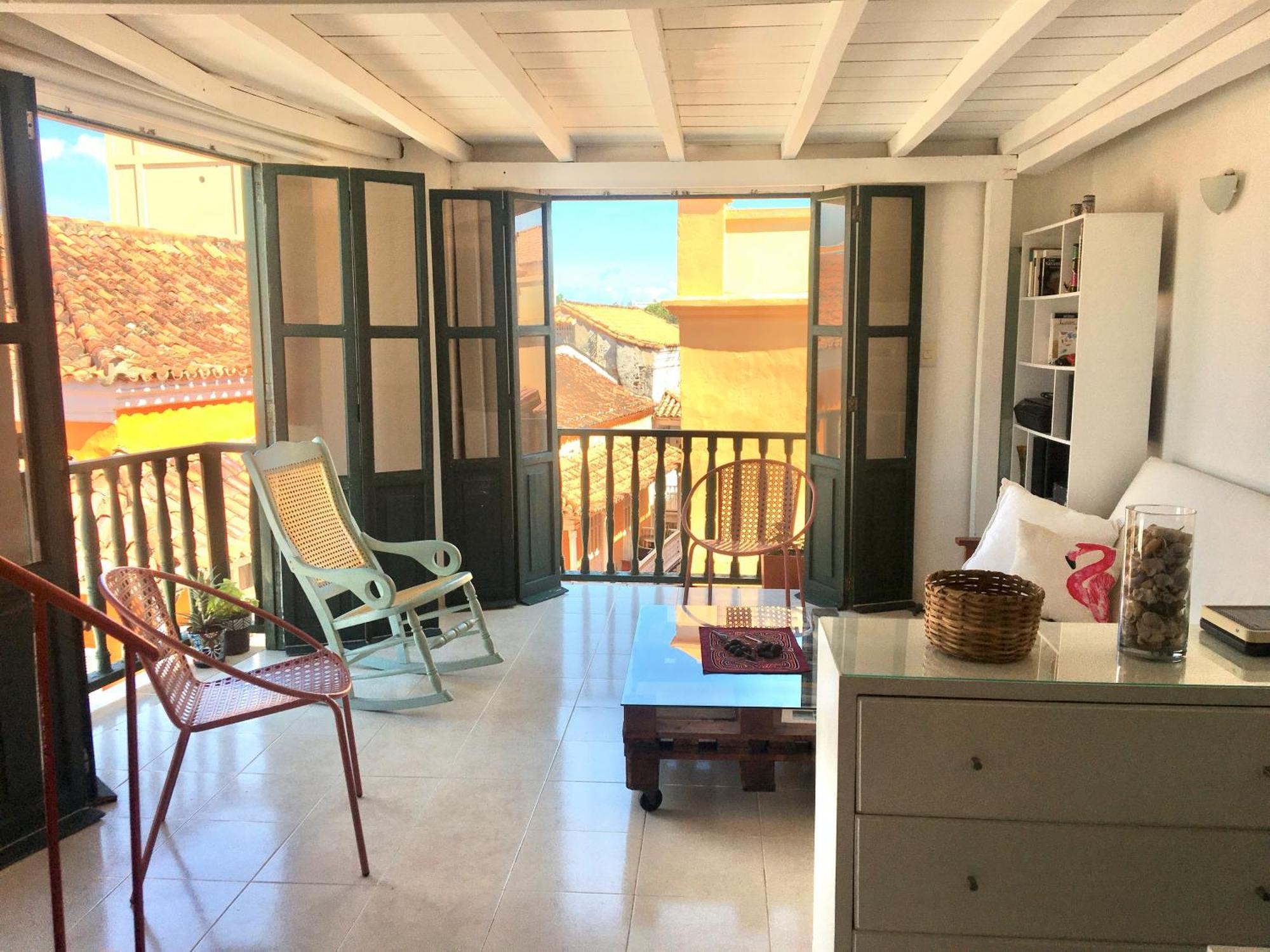 Apartment - Stunning Location In Walled Cartagena